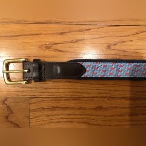 Vineyard vines belt